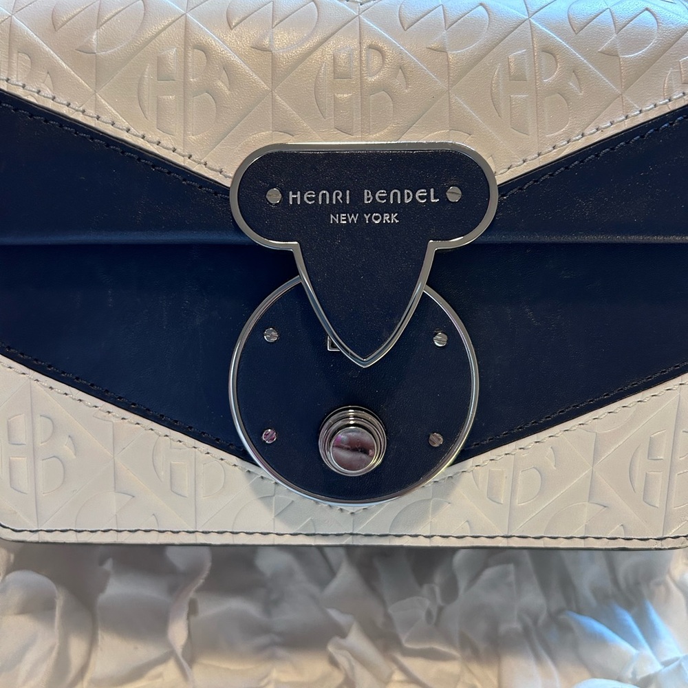 HENRI BENDEL • Warren Street Micro Body Bag • White Navy • - Picture 2 of 15
